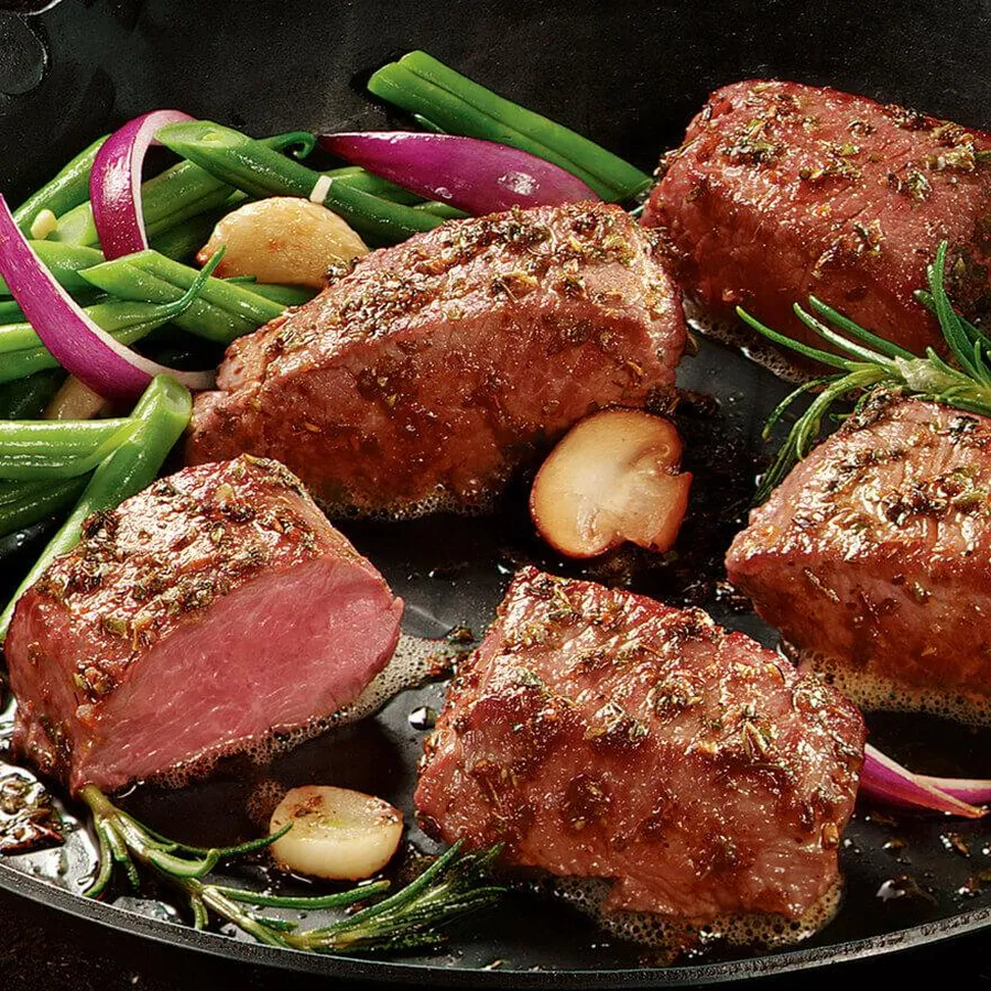 Lammsteaks mariniert